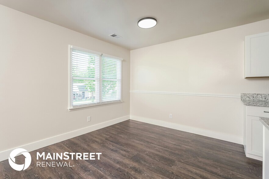 Building Photo - 1805 Greencedar Ln