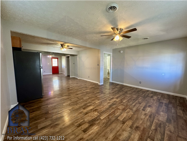 Building Photo - Renovated 3BR / 1BA house in central Kingsport