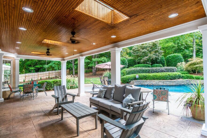 Building Photo - 3115 High Ridge Rd