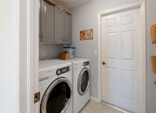 Building Photo - 1152 Clippers Way