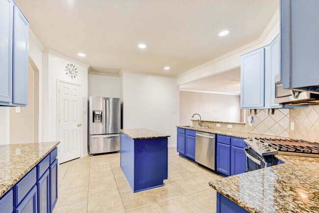 Building Photo - Marvelous 6bed 3.5 Bath Home in Cypress, TX!