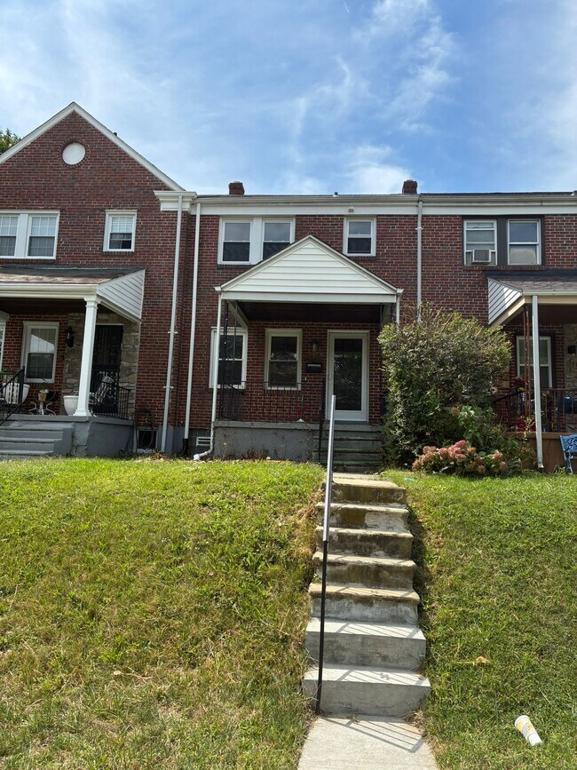 Primary Photo - 1715 E Belvedere Ave