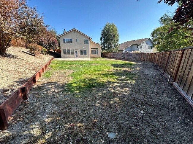 Building Photo - Beautiful Remodeled 4 Bedroom, 3 Bath Home