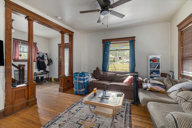 Building Photo - 405 N Ashley St