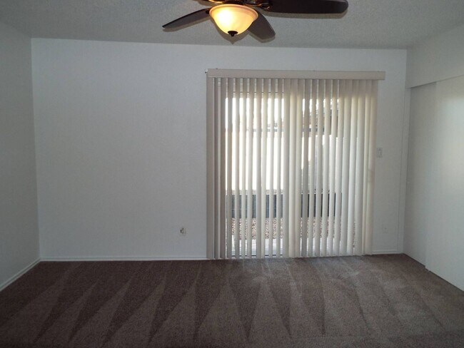 Building Photo - 2 BEDROOM 2 BATHROOM TEMPE CONDO