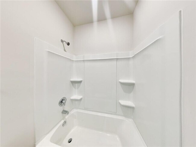 Building Photo - 1150 Amada Dr