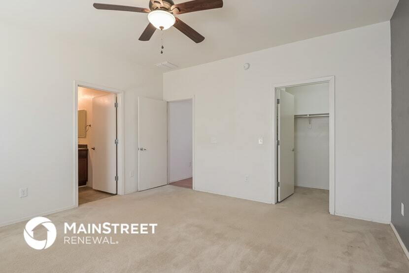 Building Photo - 5011 E Fishhook Ct