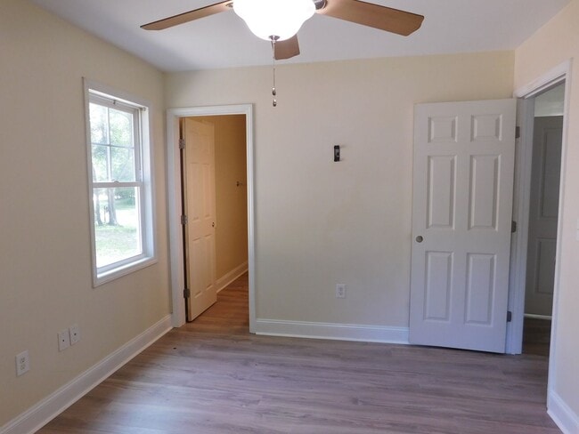 Building Photo - 308 Daniels St