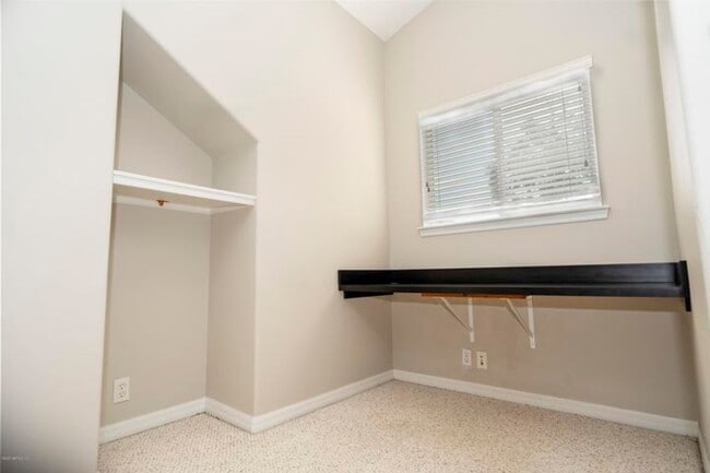 Building Photo - Gated Community