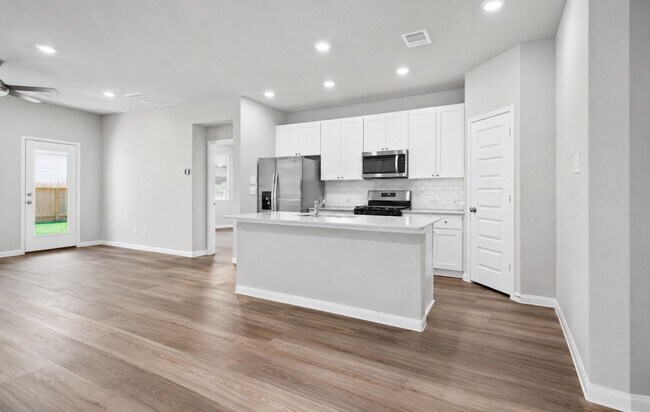 Building Photo - 13549 Sauger Ct