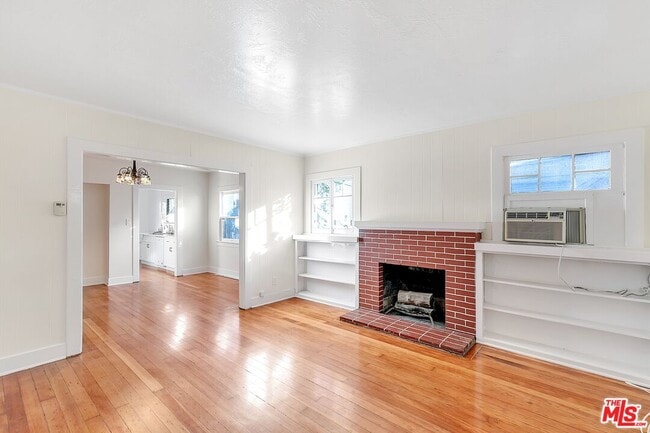 Building Photo - 6220 Hayes Ave