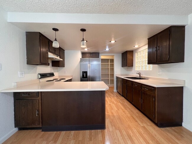 Building Photo - 3 bedroom 2 bath South Reno Home