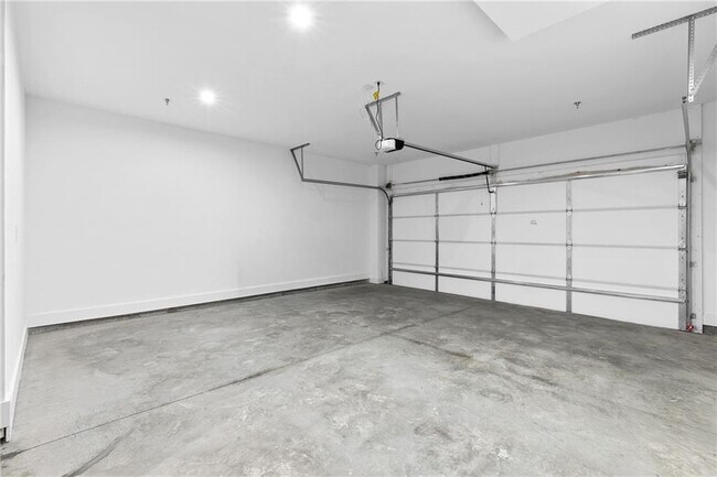 Building Photo - 515 Motivation Cir NW