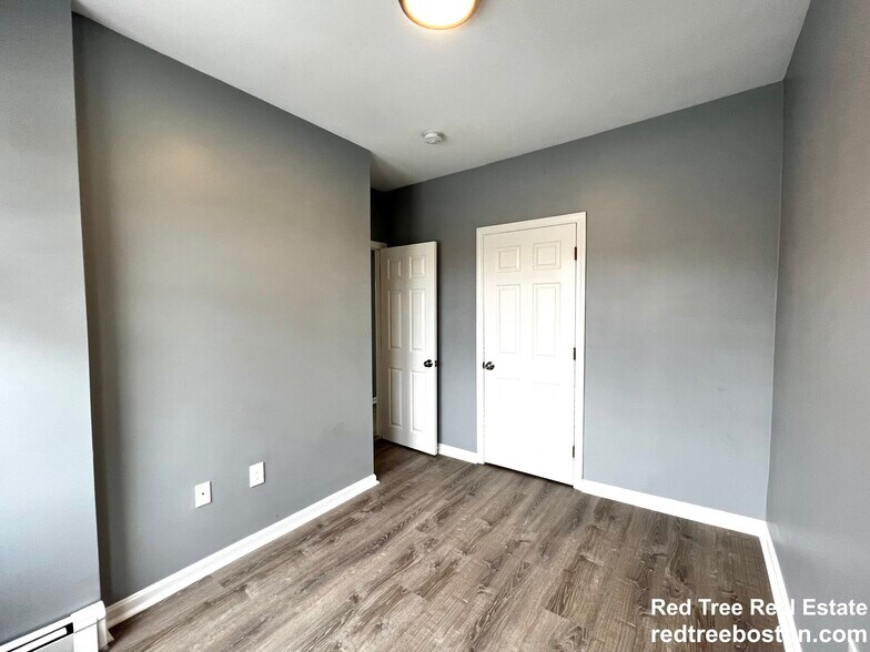 Building Photo - 1 Park St