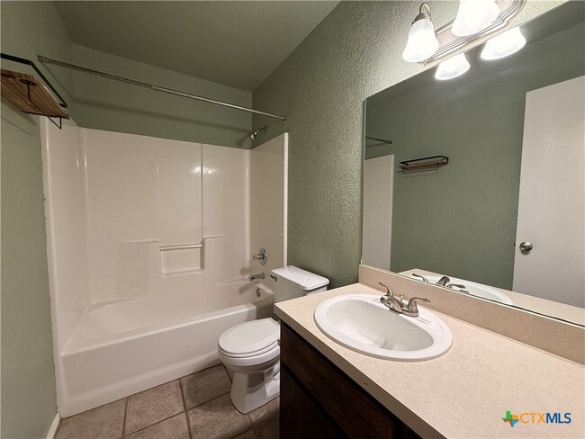 Building Photo - 1808 Sandstone Dr