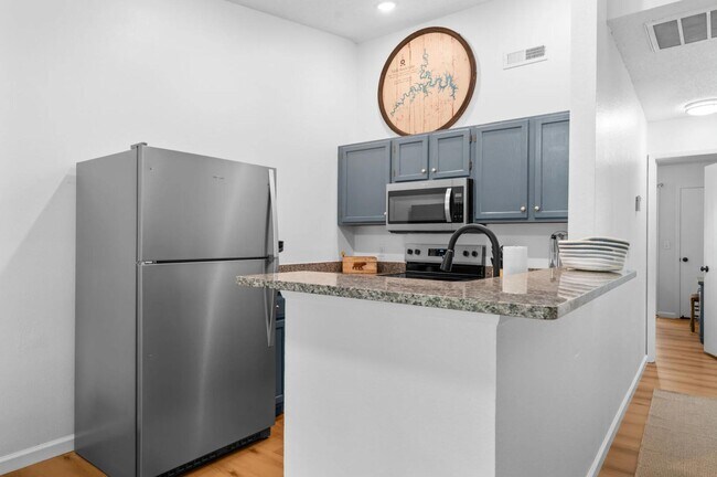 Building Photo - 275 Ozark Mountain Resort Dr