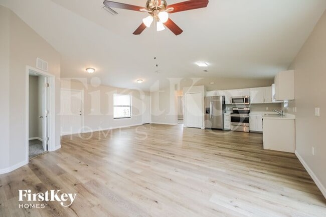 Building Photo - 3008 45th St SW