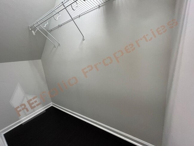 Building Photo - 1137 Little Gem Ln