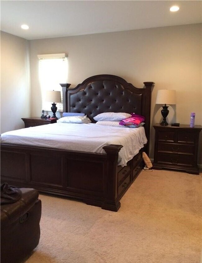 Building Photo - Detached 3 bedroom + Loft home in Irvine!