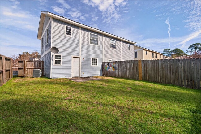 Building Photo - 1997 Todd Cove