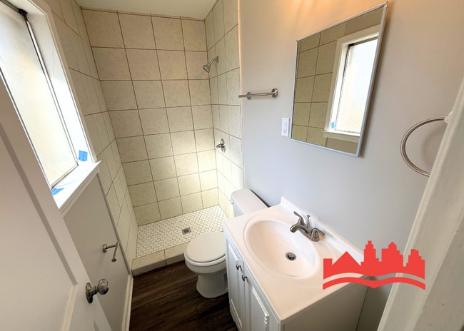 Building Photo - 2567 Thackery Dr