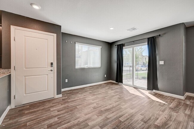 Building Photo - 2021 TOWNHOME IN GATED COMMUNITY N LAS VEGAS