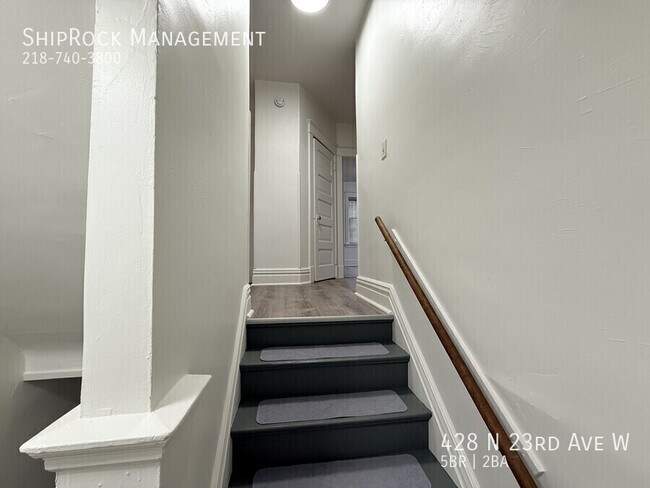 Building Photo - 428 N 23rd Ave W