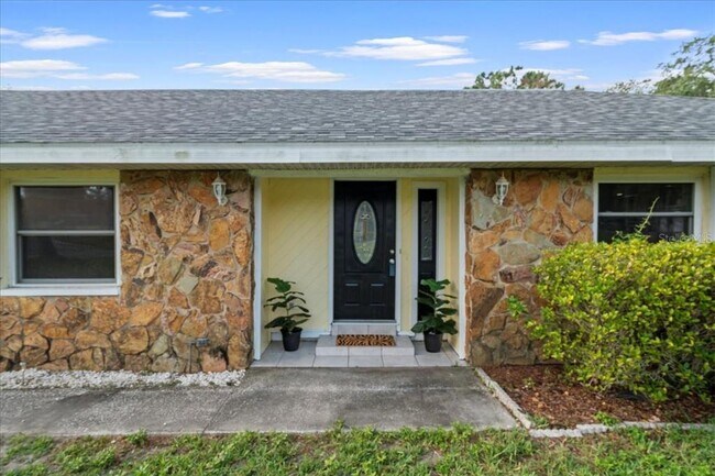 Building Photo - 903 Tomahawk Trail