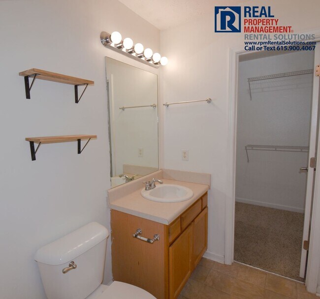 Building Photo - 6028 Sagi Cir