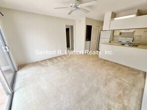 Building Photo - paa94775