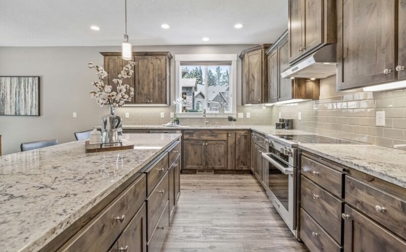 Building Photo - 4677 Southampton Dr SE