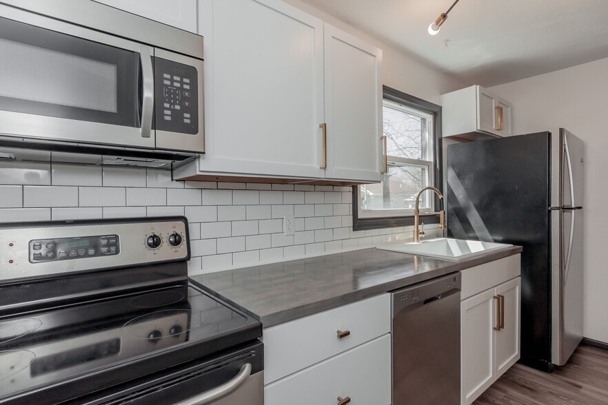 Building Photo - 2901 R St