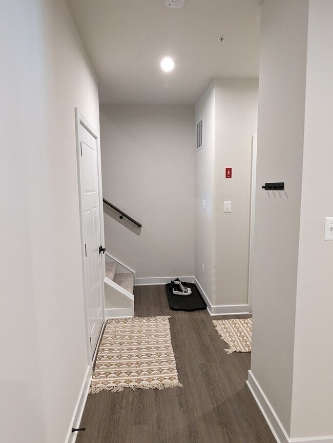 Building Photo - Gorgeous Newer Construction Home (2022) in...