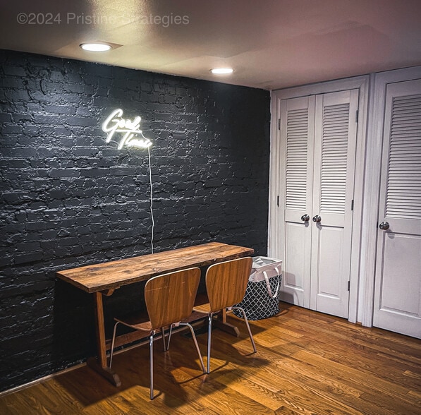 Building Photo - 8 N Boyle Ave