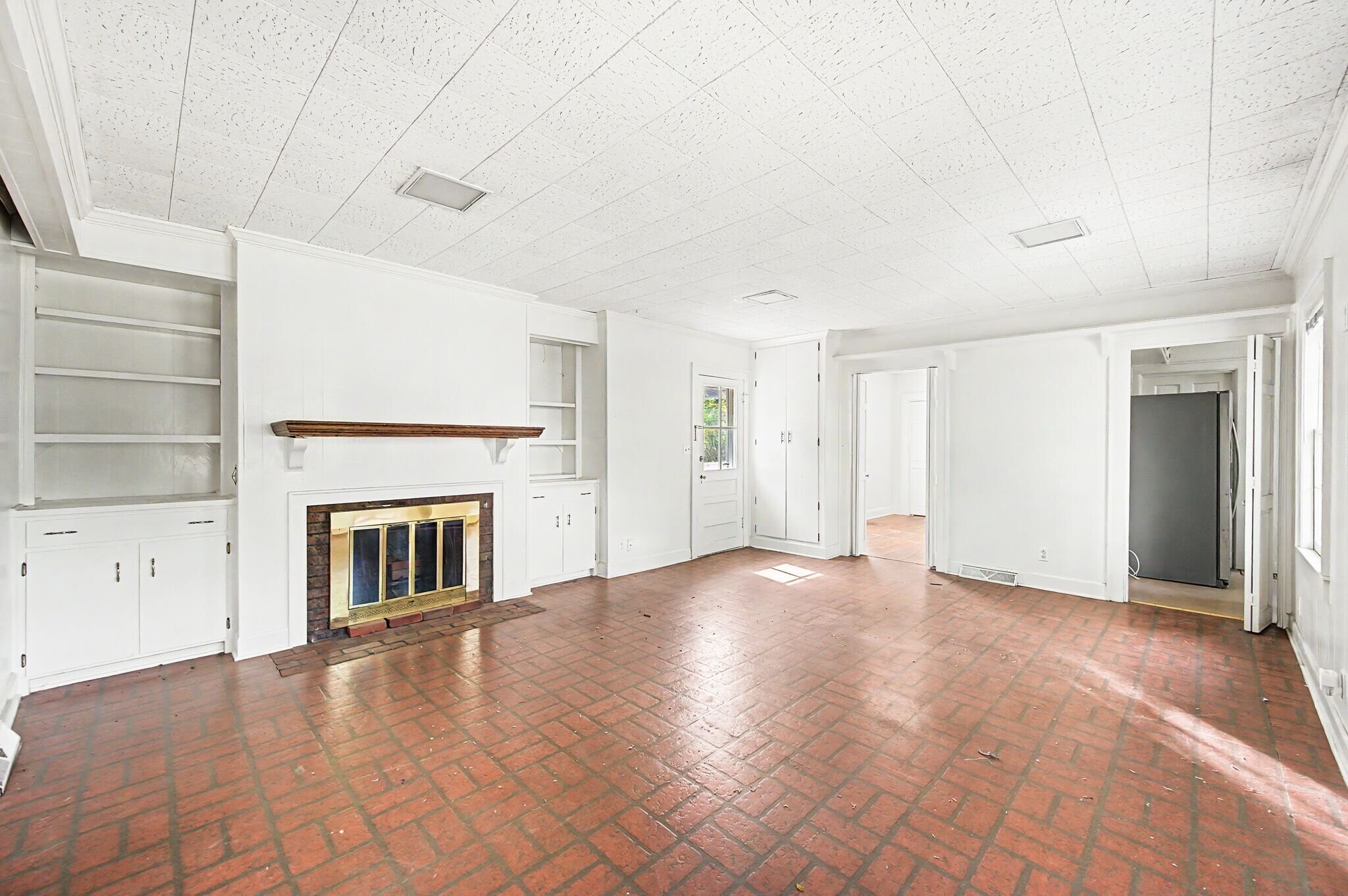 Building Photo - 712 Cantrell Ave