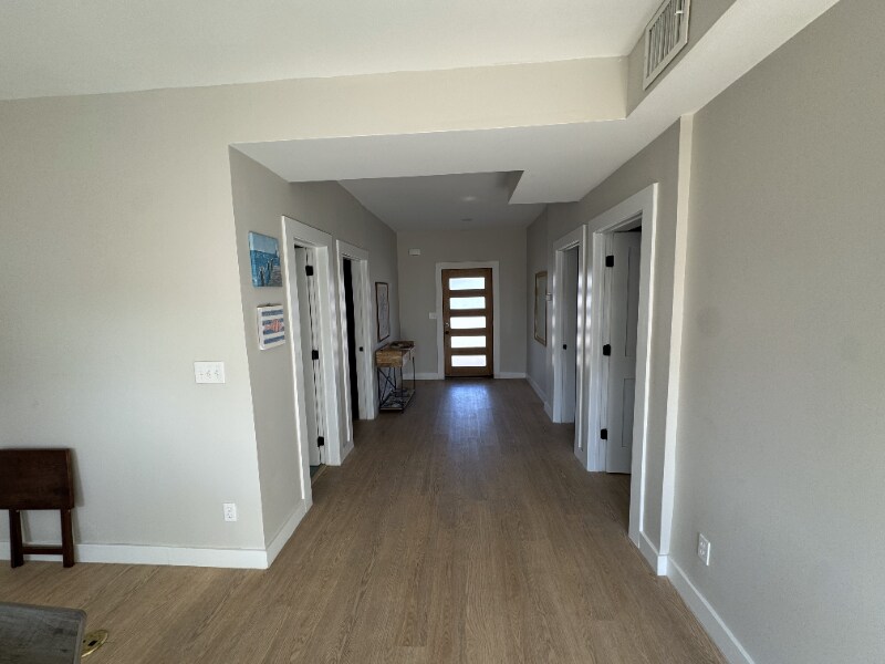 Building Photo - 4305 Ave S