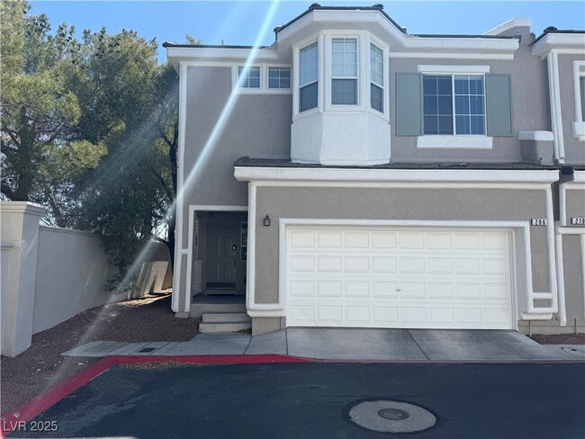 Primary Photo - 206 Heiple Ct