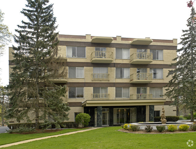 Primary Photo - Park Mansion Condominiums