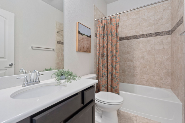 Building Photo - Amazing 3 bedroom Townhouse in Central For...