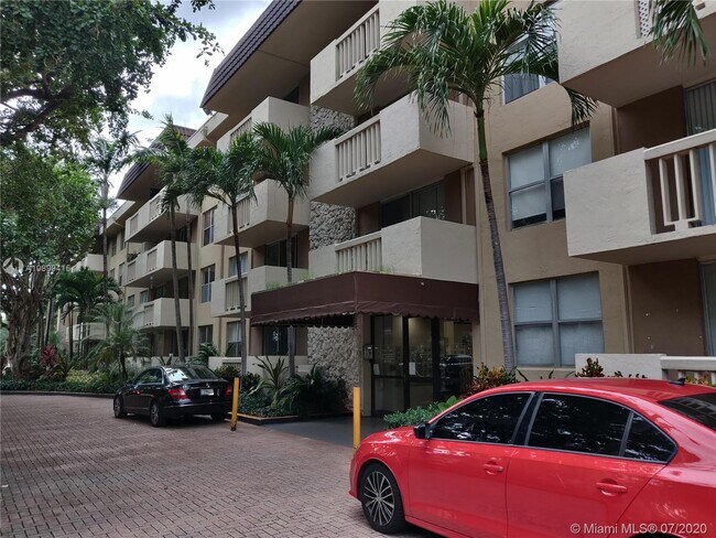 Building Photo - 1800 Sans Souci Blvd