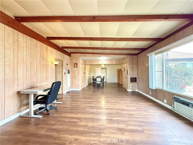 Building Photo - 3159 Del Mar Ave