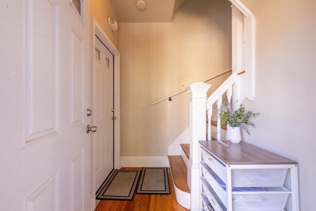 Building Photo - 11 Juliette St