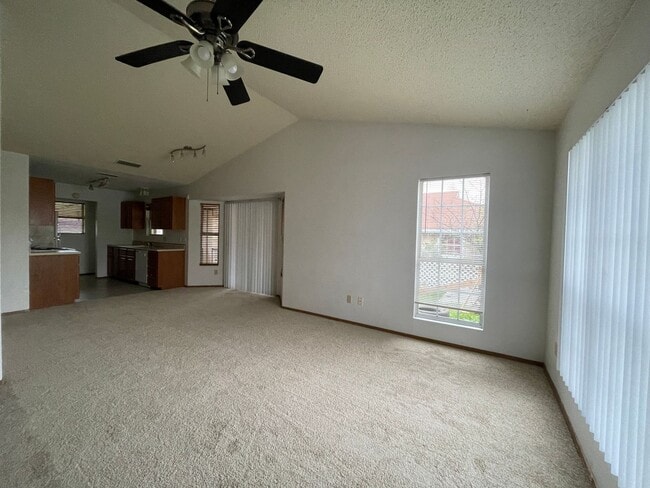 Building Photo - 900 Haynes Dr