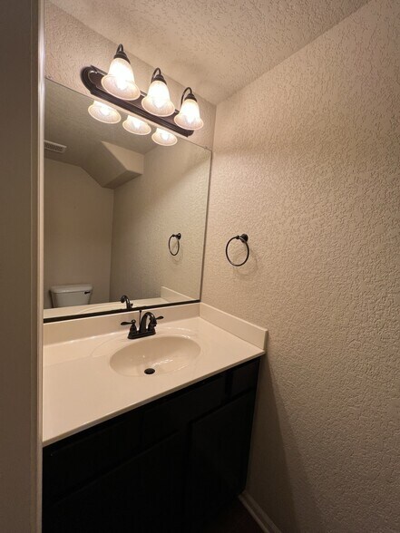 Building Photo - 9565 Red Sunset Ct