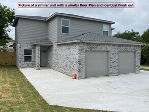 Building Photo - 3159-3161 Francis Drive