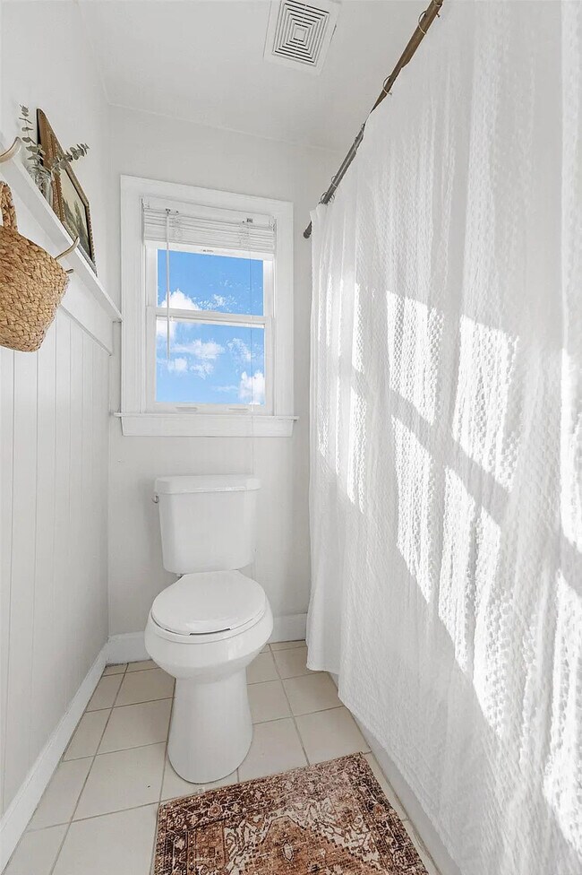 Building Photo - 1565 Bent River Cir