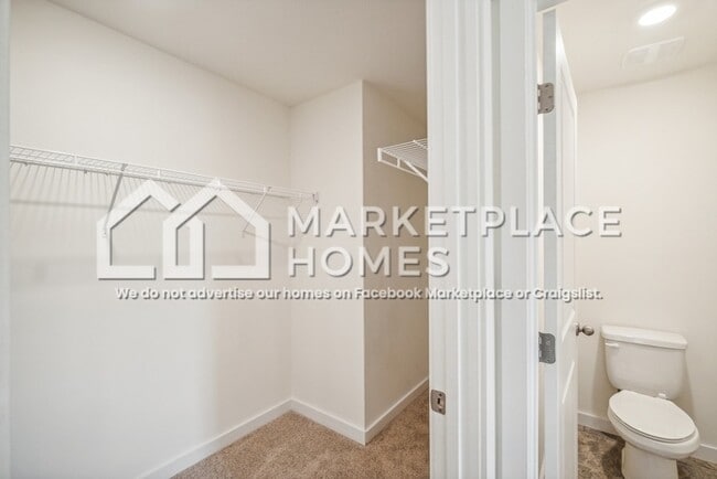 Building Photo - 4146 Hines Ln NE
