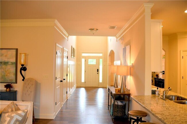 Building Photo - 5730 Lanier Valley Pkwy