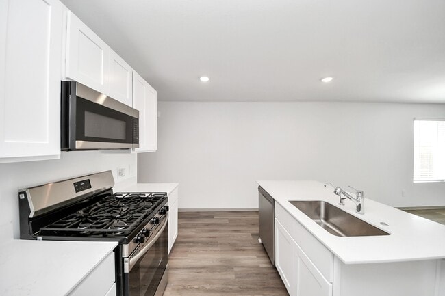 Building Photo - 1018 Bluegill Ln