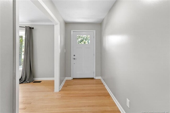Building Photo - 221 Palomar St